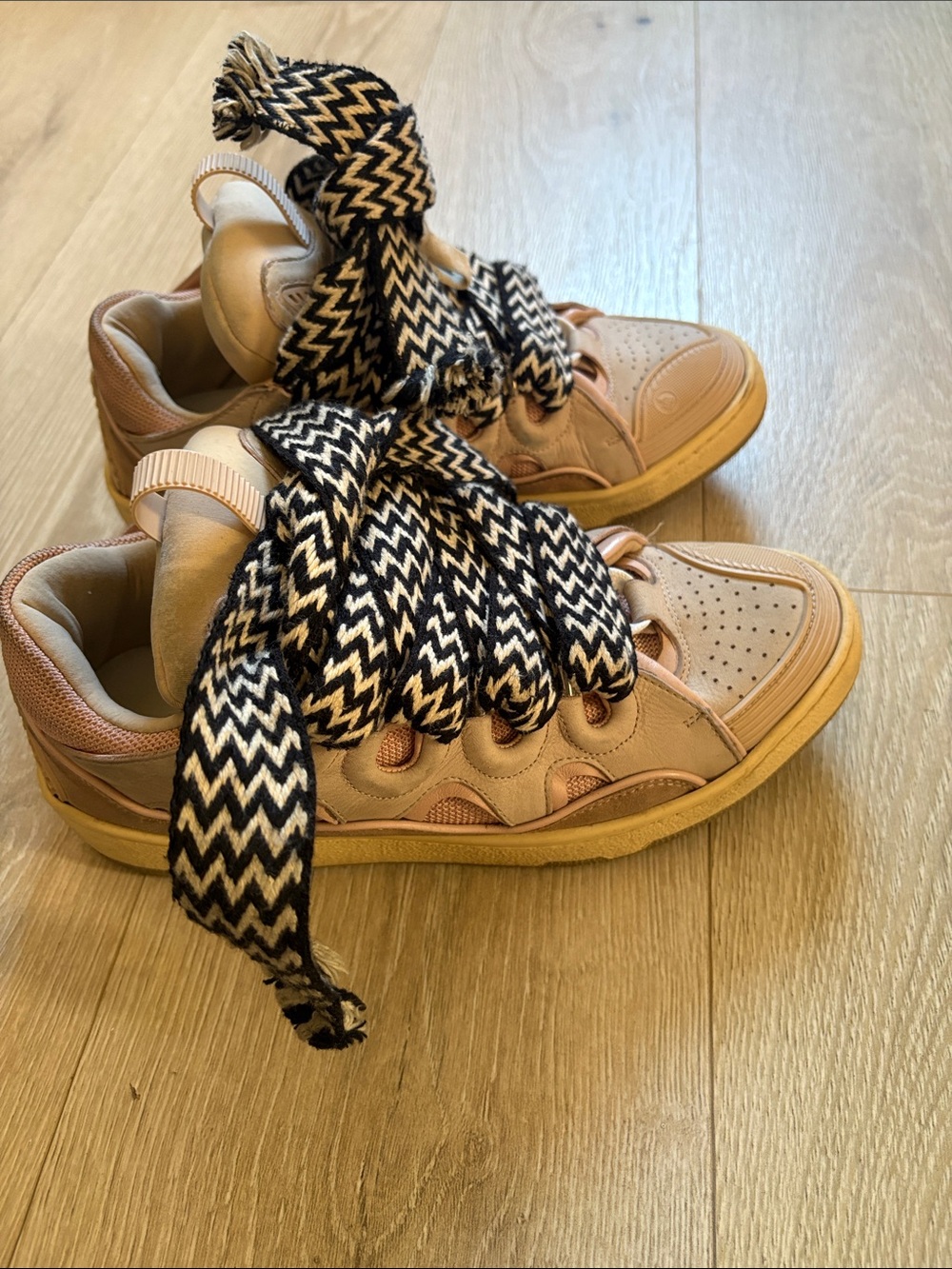 Lanvin Girls Pale Pink Sneakers with Black & White Zigzag Laces